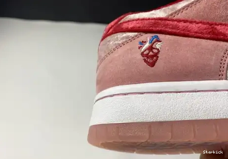 SB Nike  Low StrangeLove CT2552-800 Skateboards Dunk 0510